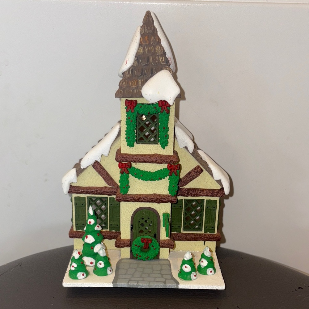Vintage Department 56 Hide-a-way Hollow Snow Village Woodland Chapel, 1989